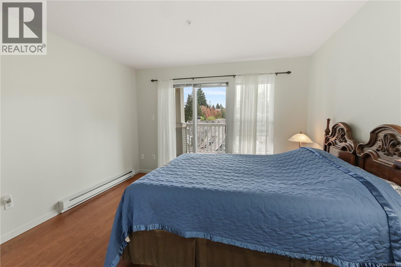 #402 5620 Edgewater Lane - 23