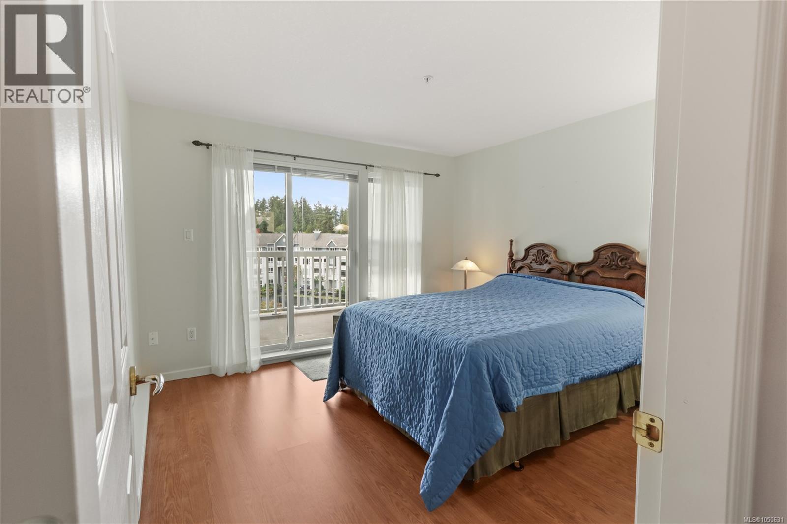 #402 5620 Edgewater Lane - Image 22