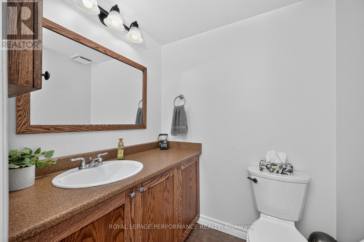 A - 6812 Jeanne Darc Boulevard N