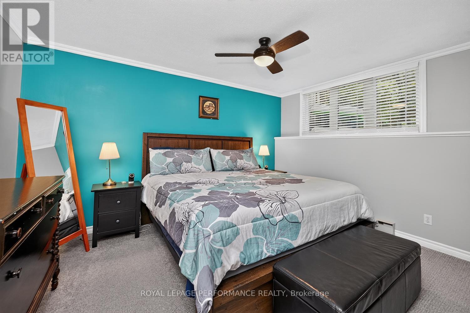 A - 6812 Jeanne Darc Boulevard N