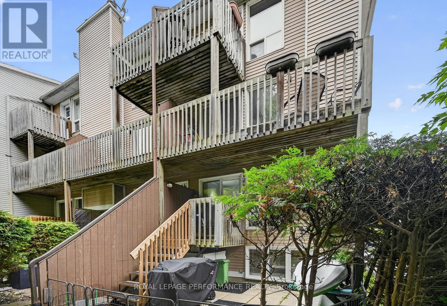 A - 6812 Jeanne Darc Boulevard N