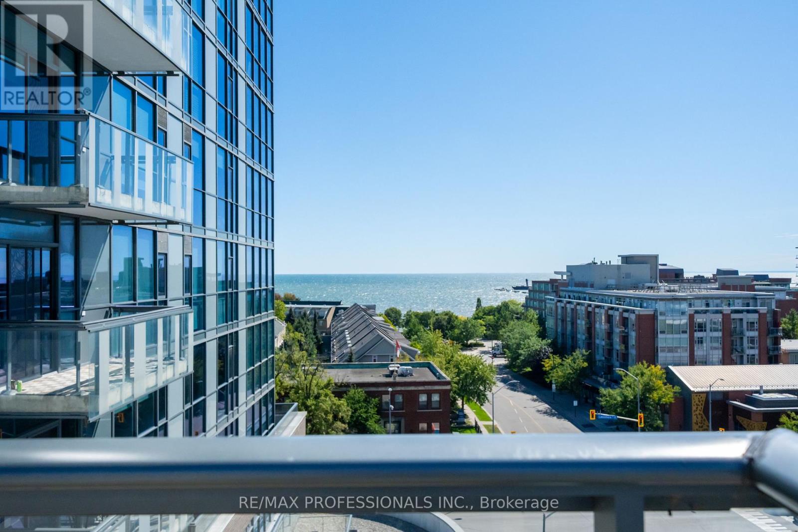 #413 1 HURONTARIO STREET - Image 34
