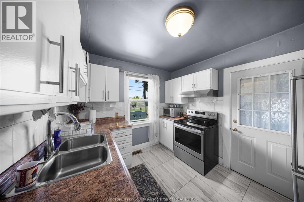 908 OAK STREET - Image 17