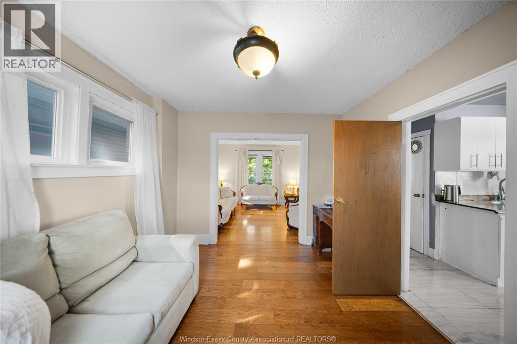 908 OAK STREET - 19