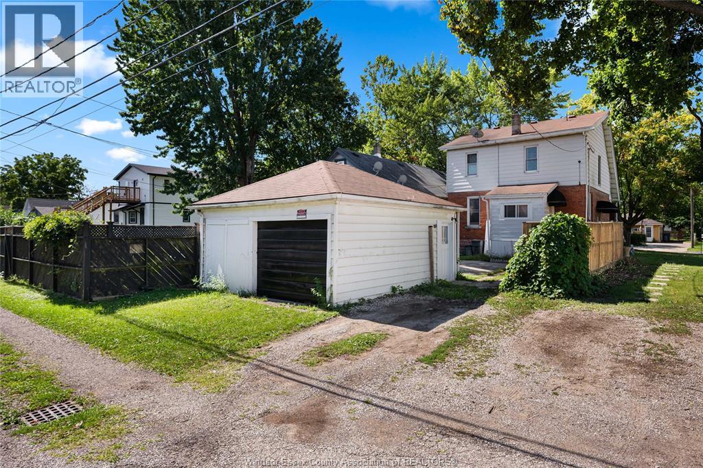 908 OAK STREET - 33