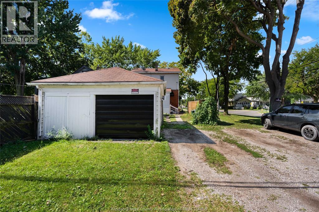 908 OAK STREET - 34
