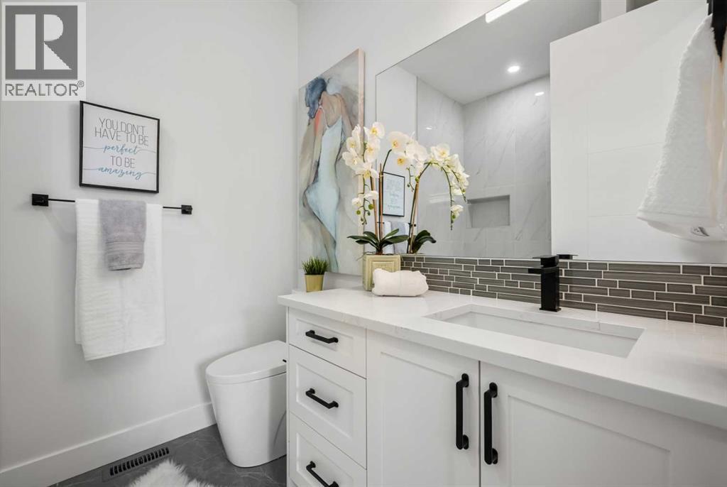 420 32 Avenue NW - 30