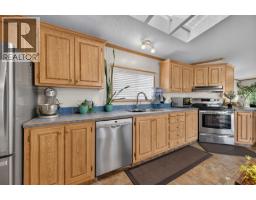 Kitchen - 9 Van Dyke Street Unit# 9v, Kamloops, BC V2B4G2 Photo 7