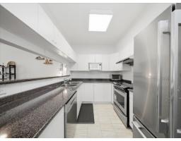 114 10128 132 Street, Surrey, BC V3T3T5 Photo 9
