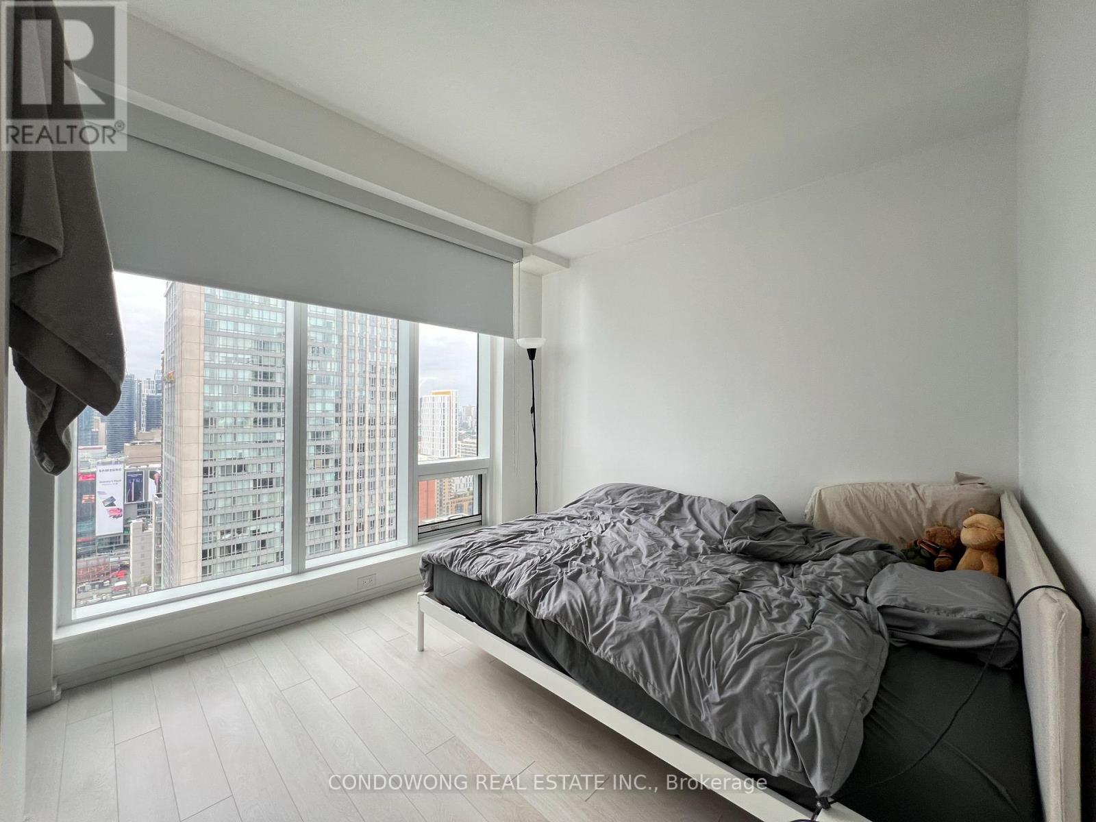2501 - 197 YONGE STREET, Toronto (Church-Yonge Corridor) — photo 11