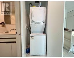 2501 - 197 Yonge Street, Toronto, ON M5B0C1 Photo 9