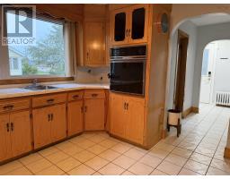 Family room - 14 Rosewood Avenue, Glace Bay, NS B1A2Y3 Photo 9