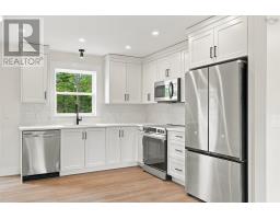 4pc Bathroom - 9 Surf Drive, Whites Lake, NS B3T1W4 Photo 7