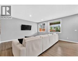 137 Cranbrook Cove Se, Calgary, AB T3M2S9 Photo 37