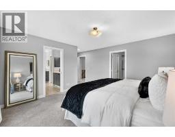 137 Cranbrook Cove Se, Calgary, AB T3M2S9 Photo 32