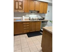 Eating area - 6064 Coxswain Crescent, Mississauga, ON L5V2Z9 Photo 6