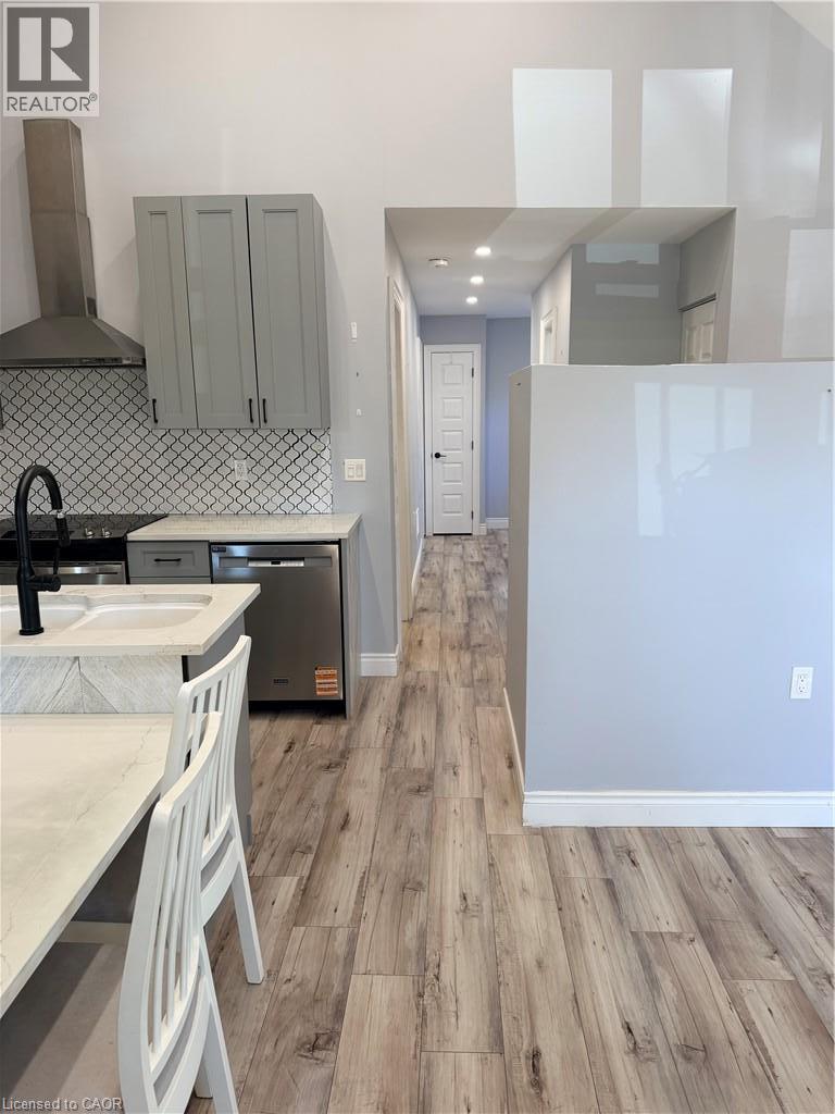 411 PALING Avenue Unit# Upper, Hamilton — photo 3