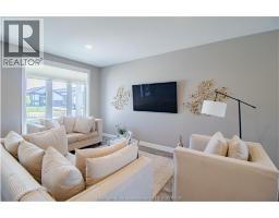 4pc Bathroom - 124 Grassland Grove, Chatham, ON N7M0T2 Photo 6