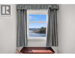 436 Constance Ave, Esquimalt, BC V9A6N3 Photo 34
