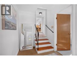 436 Constance Ave, Esquimalt, BC V9A6N3 Photo 32