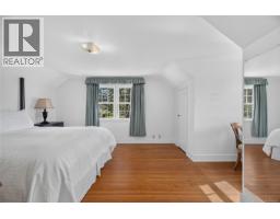 436 Constance Ave, Esquimalt, BC V9A6N3 Photo 35