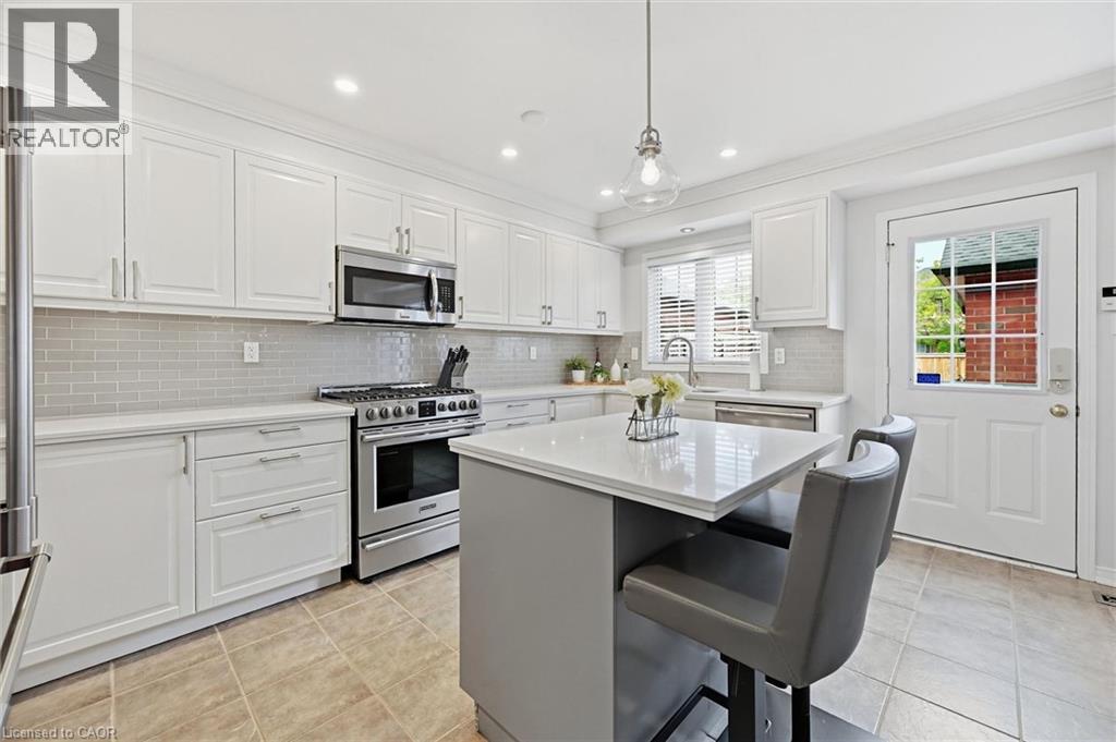 5035 CORPORATE Drive, Burlington — photo 9