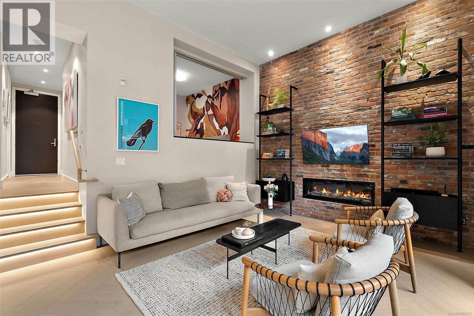 #207 427 Lampson St - 11