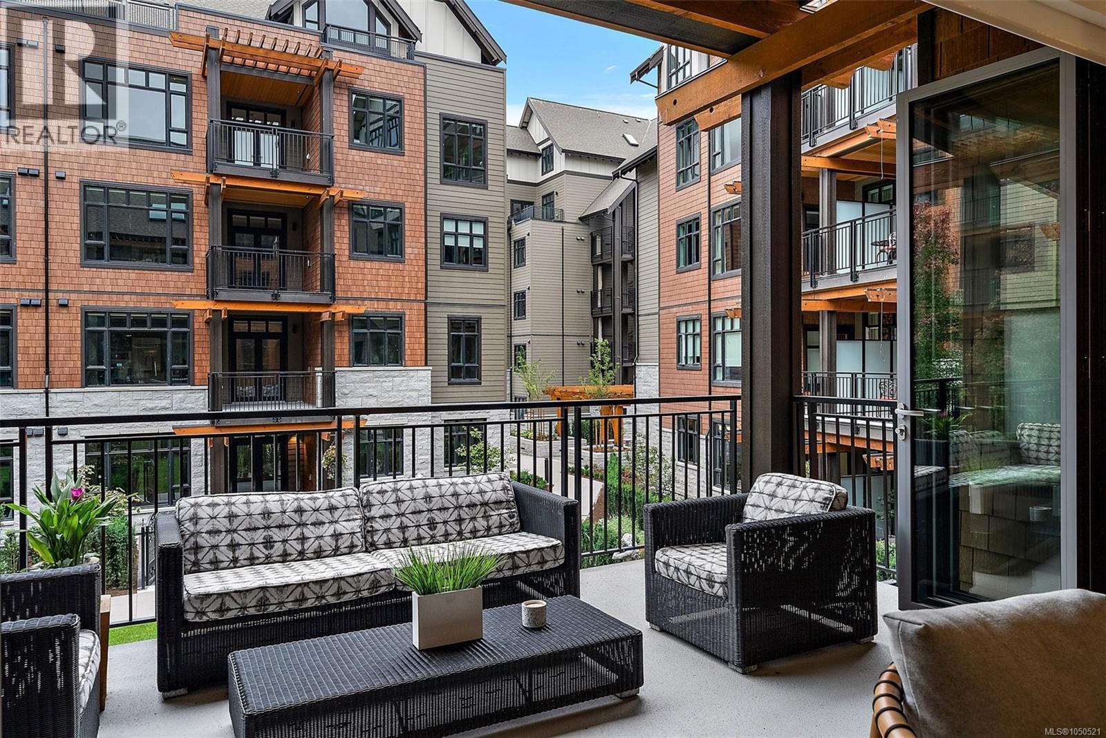 #207 427 Lampson St - 13