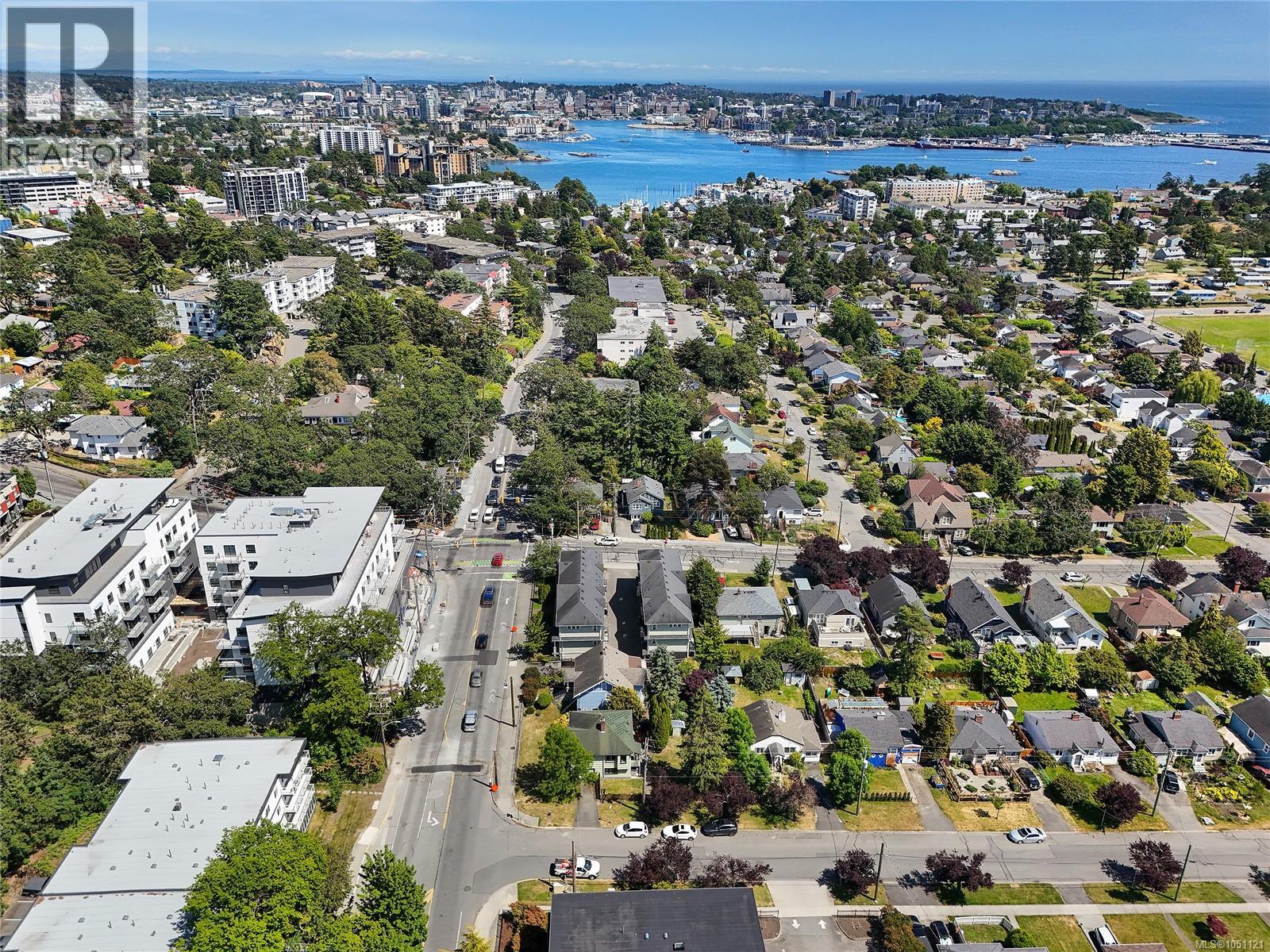 1113 Esquimalt Rd - Image 34