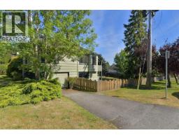 1113 Esquimalt Rd, Esquimalt, BC V9A3N5 Photo 25