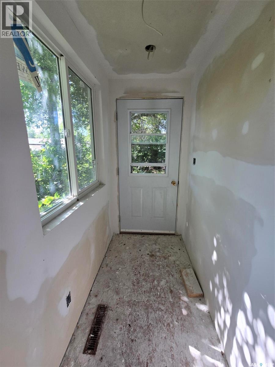 222 1st AVENUE W, Montmartre — photo 19
