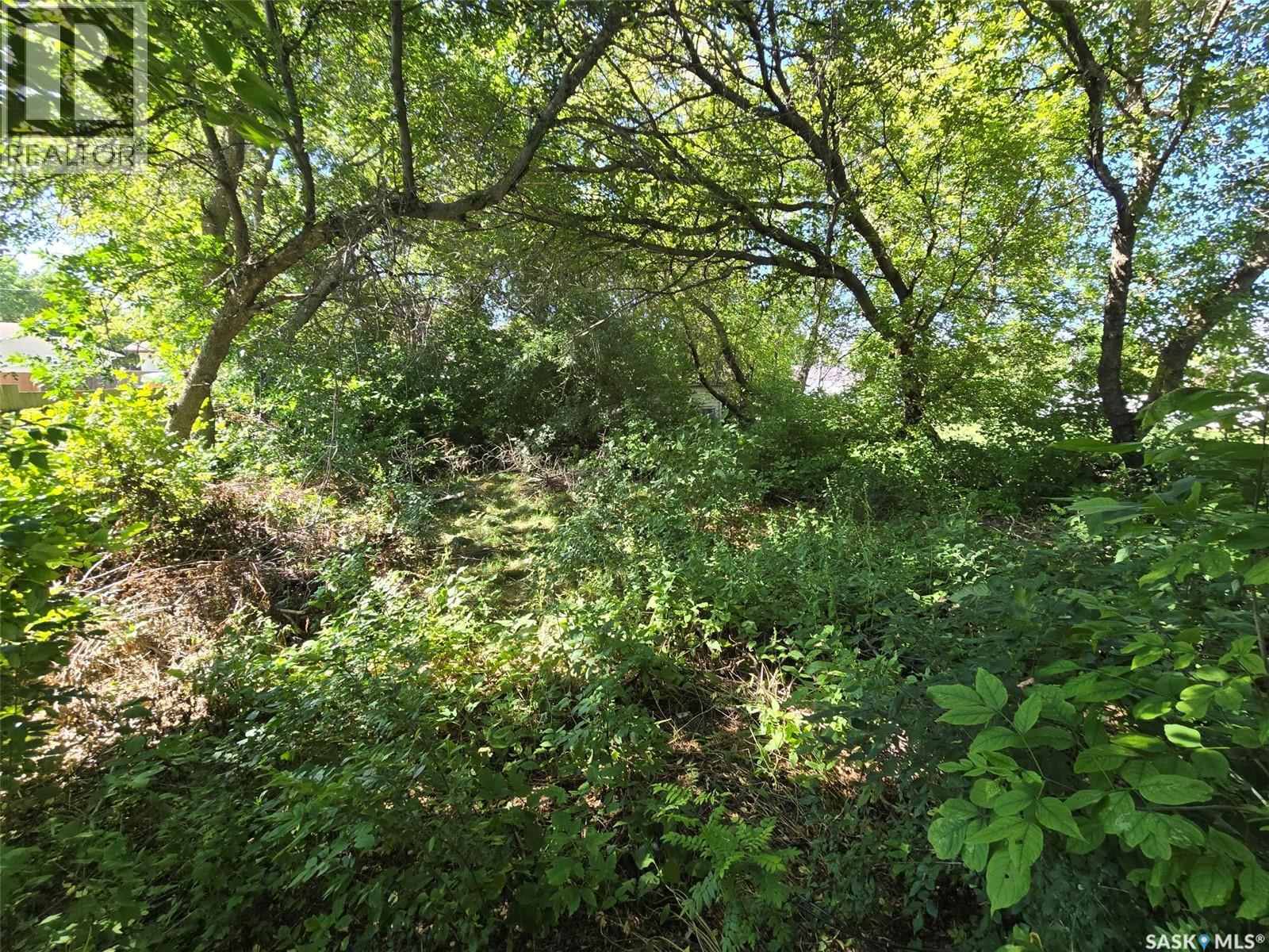 222 1st AVENUE W, Montmartre — photo 27