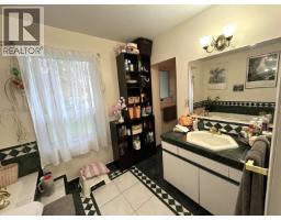 1880 Juniper Street, Prince George, BC V2L1N7 Photo 21