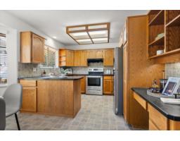 832 165 Street, Surrey, BC V4A9B9 Photo 10