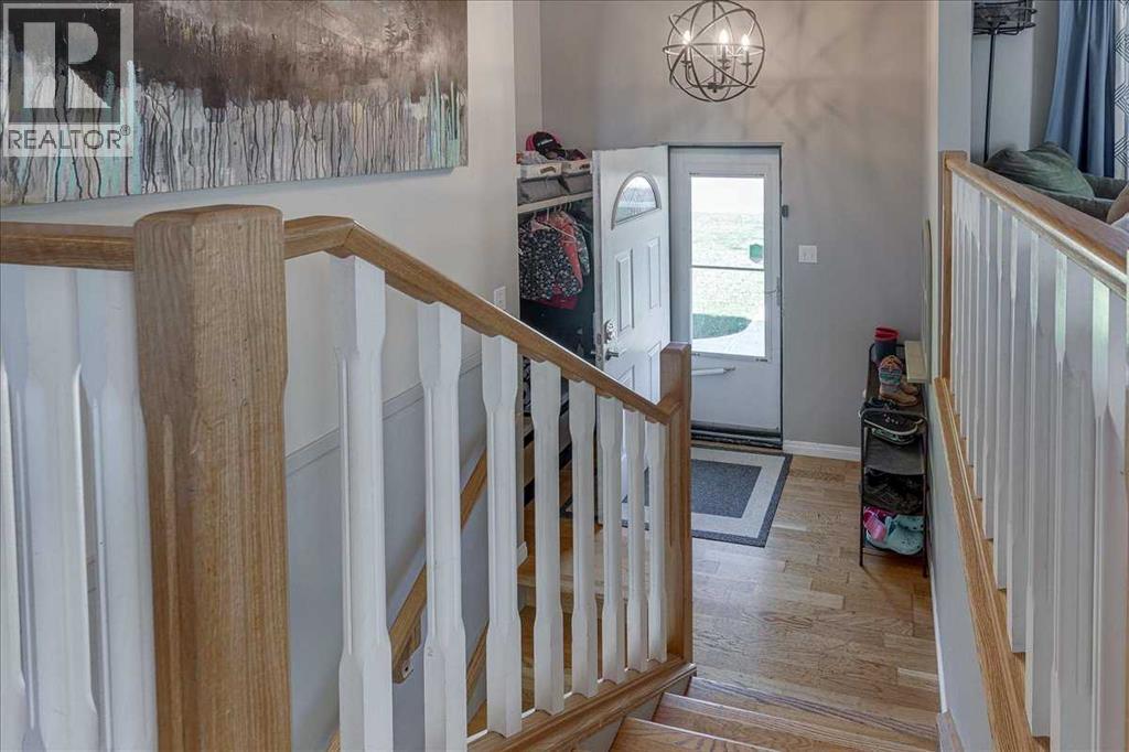 Listing photo – 3906 44 Street, Ponoka