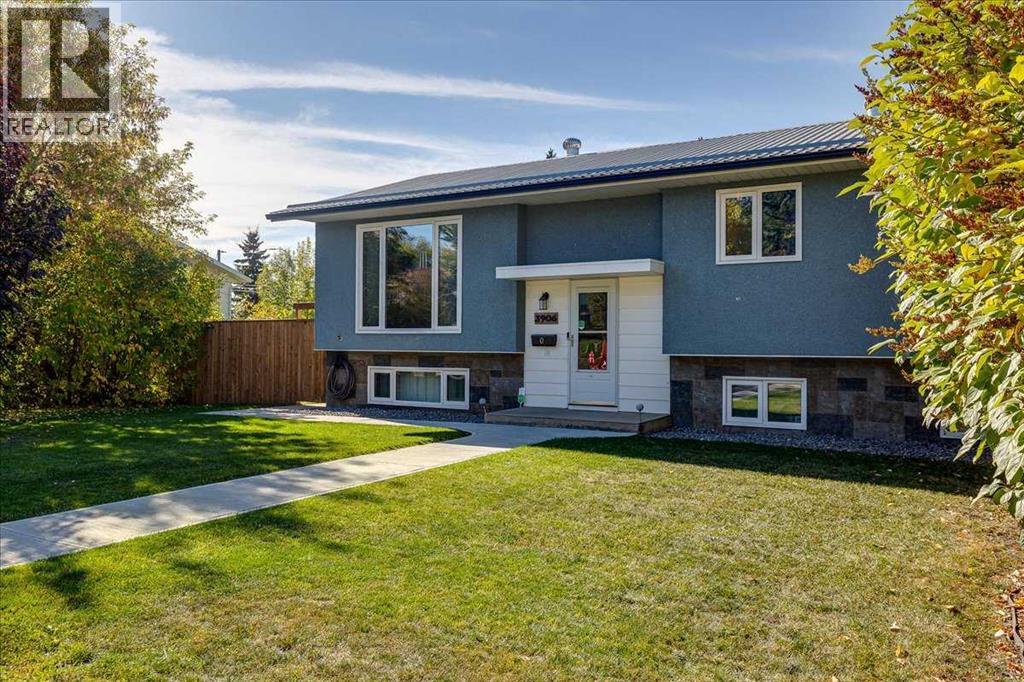 Listing photo – 3906 44 Street, Ponoka