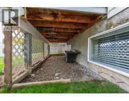 8299 St. John Crescent, Prince George, BC V2N4H6 Photo 16