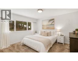 68 Bonnymuir Drive, West Vancouver, BC V7S1L2 Photo 16