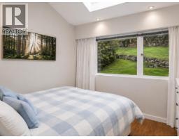 68 Bonnymuir Drive, West Vancouver, BC V7S1L2 Photo 19