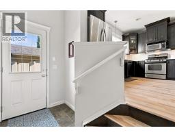 4pc Bathroom - 2952 Peacekeepers Way Sw, Calgary, AB T3E7R6 Photo 15