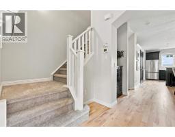 2952 Peacekeepers Way Sw, Calgary, AB T3E7R6 Photo 16