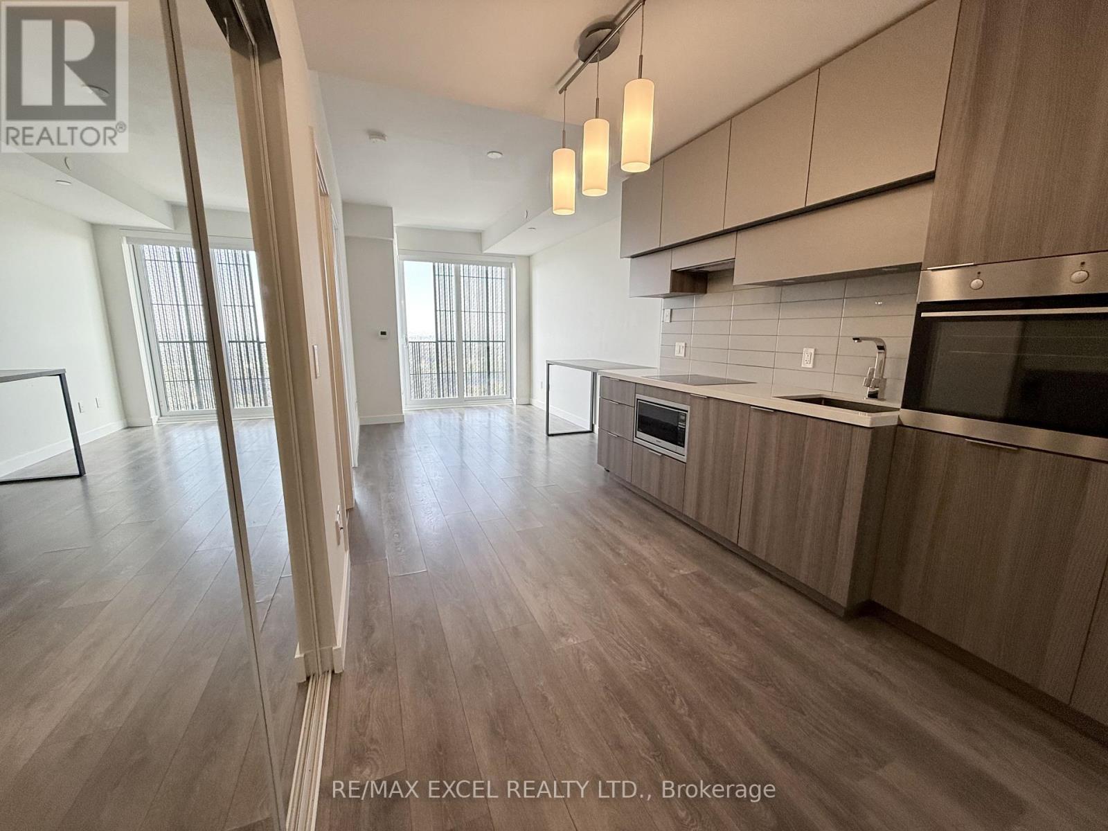 5603 - 8 EGLINTON AVENUE E, Toronto (Mount Pleasant West)