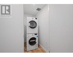 710 - 101 Roehampton Avenue, Toronto, ON M4P2W2 Photo 15