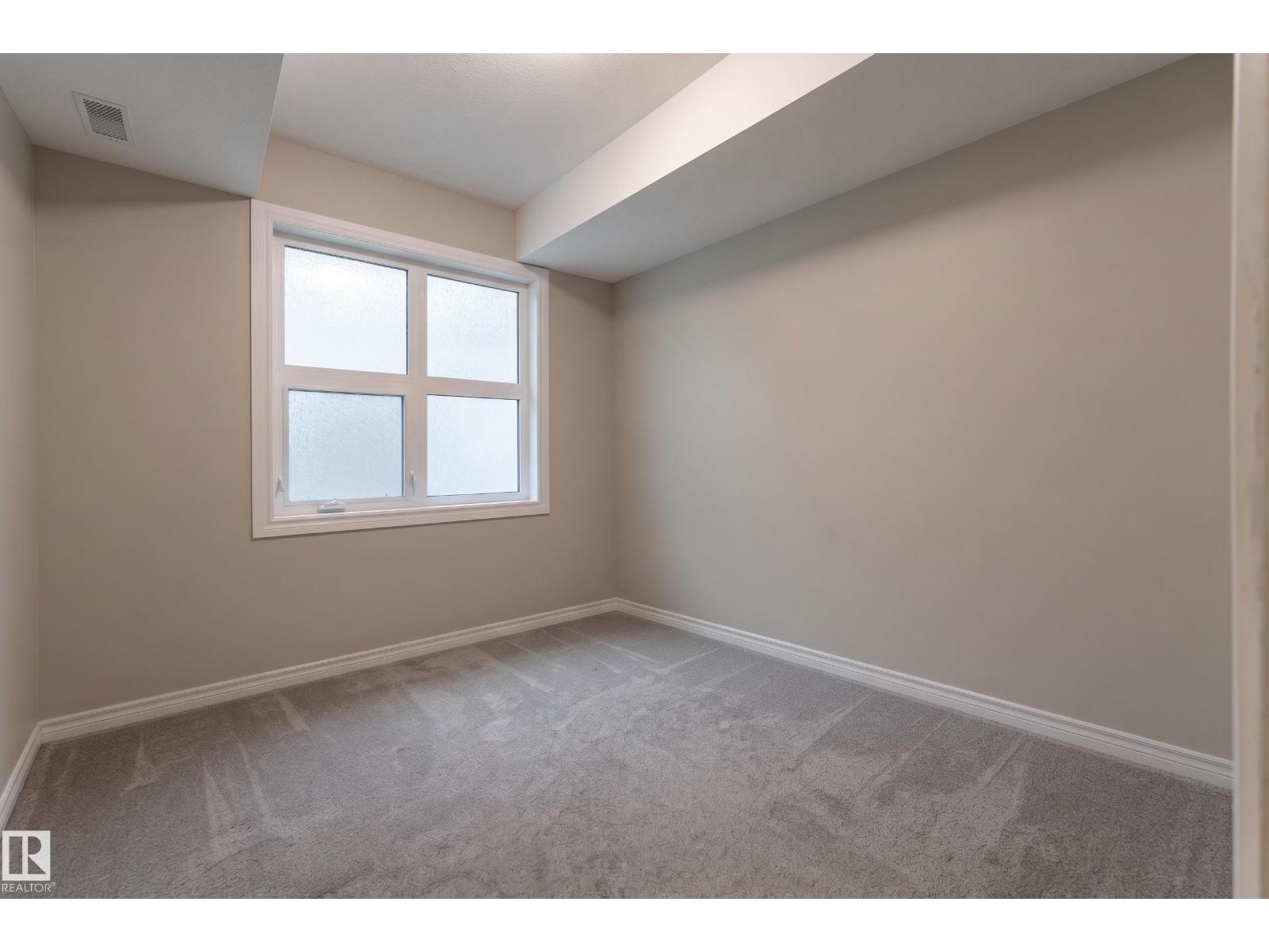 #104 11933 106 AV NW - 16