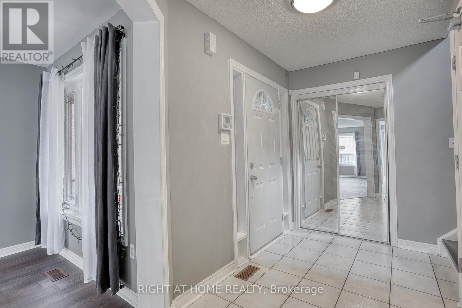 UPPER - 37 BROCKMAN CRESCENT, Ajax (Central West) — photo 4