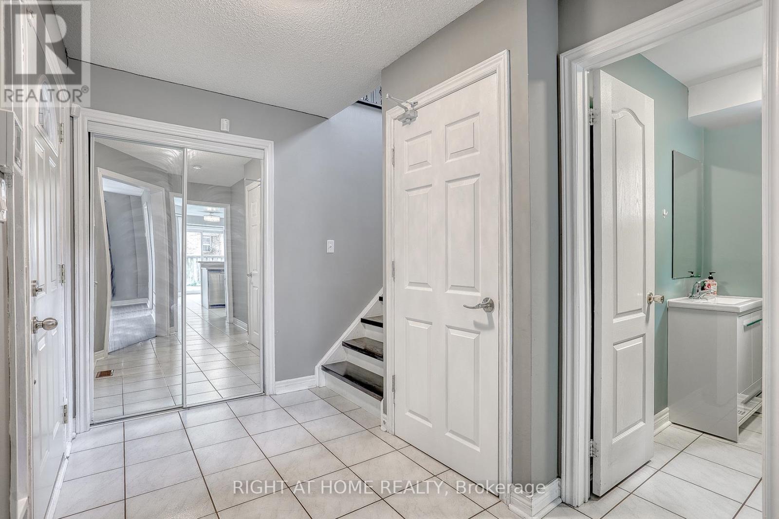 UPPER - 37 BROCKMAN CRESCENT, Ajax (Central West) — photo 5