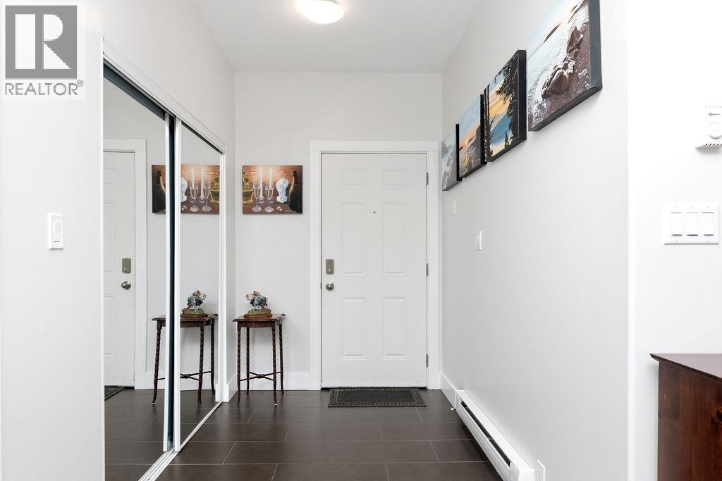 Photo of 1 5778 MARINE WAY 27