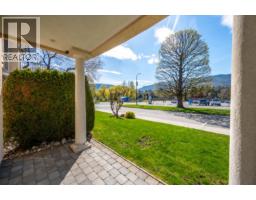 3pc Bathroom - 1065 Churchill Avenue Unit# 102, Penticton, BC V2A9A7 Photo 7