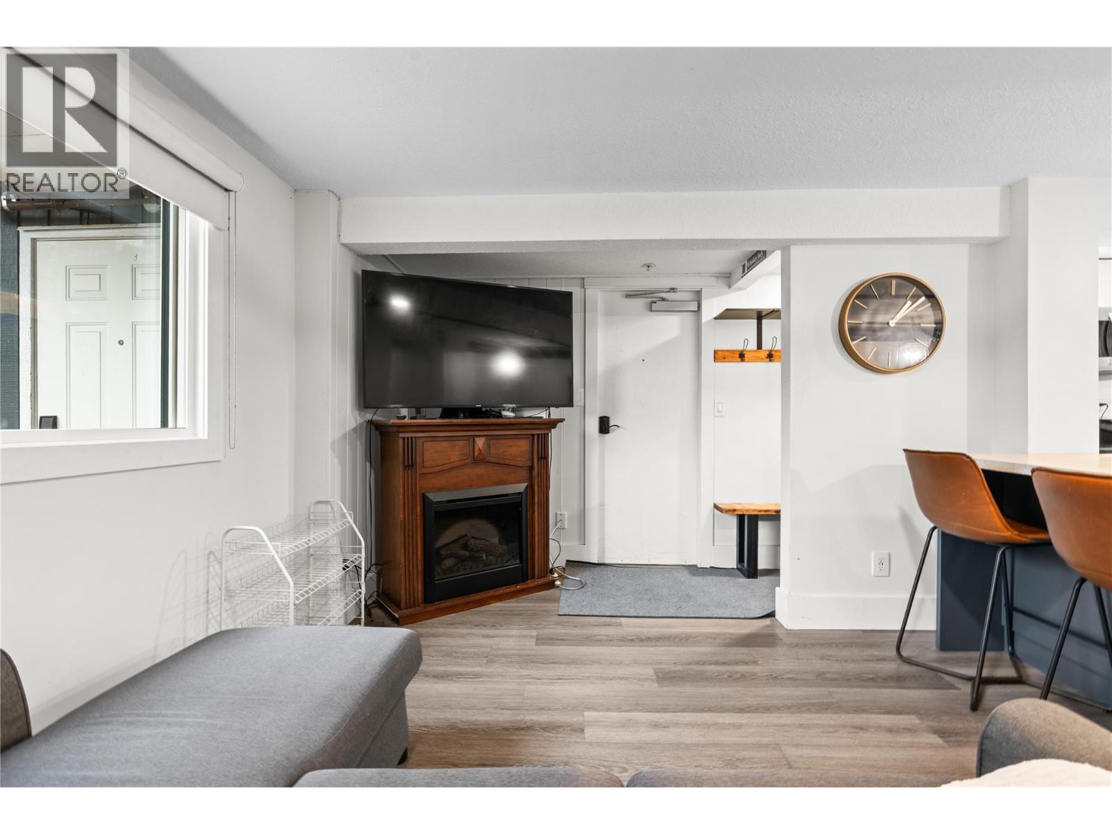#102 9885 Pinnacles Road - Image 6