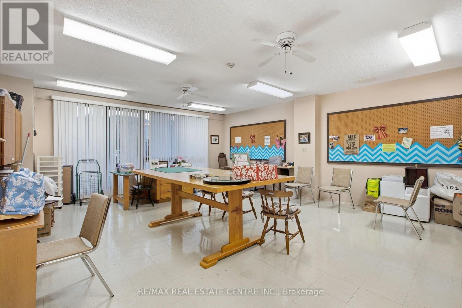 #602 2055 UPPER MIDDLE ROAD - Image 36